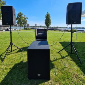 speaker set 2